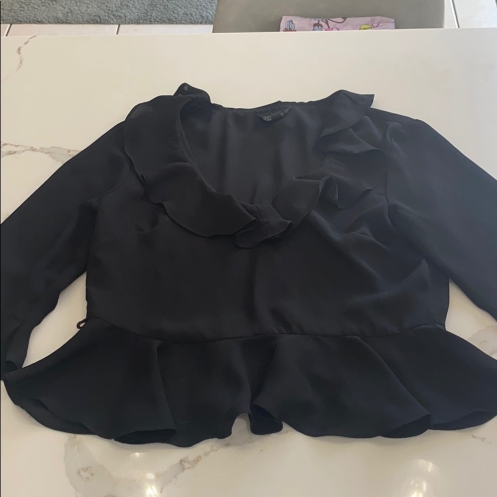 LIKE NEW Ruffle Blouse